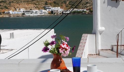 Studio with Partial Sea View