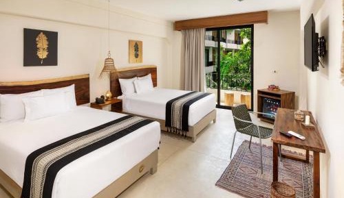 Deluxe Quadruple Room
