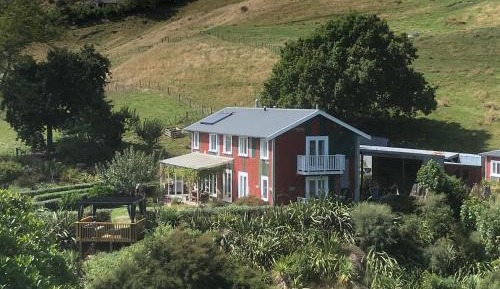 Seven-Bedroom House