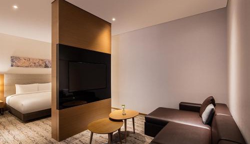 Corner Double Suite - Non-Smoking