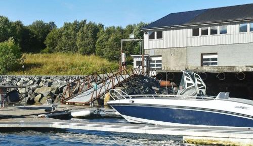 Six-Bedroom Holiday Home