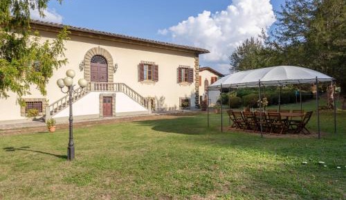 Ten-Bedroom Villa