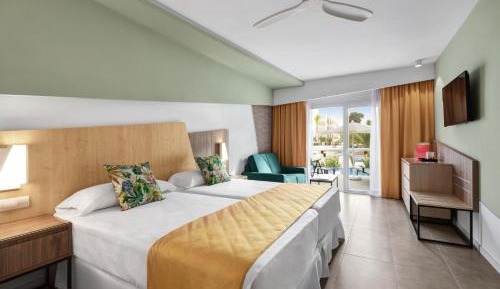 Double Room with Private Pool (Adults only)