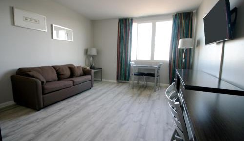 King Suite with Sofabed