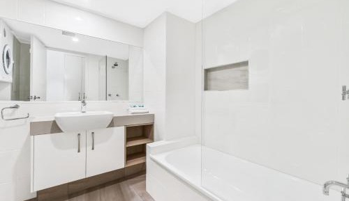 Premium Two Bedroom Apartment- Mid Floor