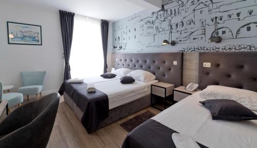 Triple Room with Balcony