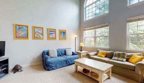 Five Bedroom Holiday Home