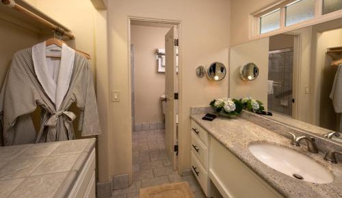 Junior Suite with Mountain View