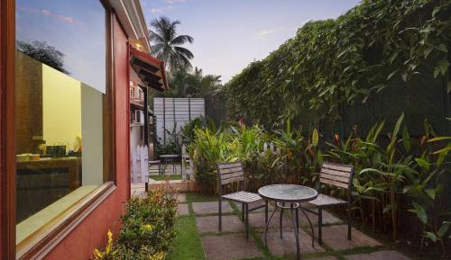 Deluxe Double Room with Garden View(2 pints of beer on arrival with each rooms booked)