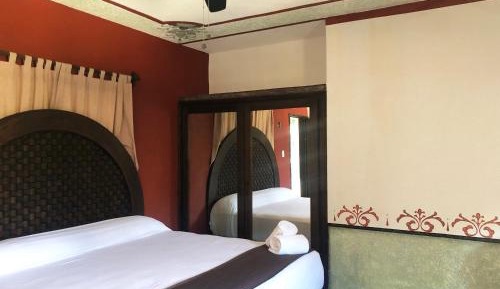 Standard Queen Room