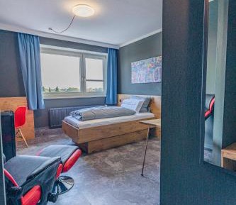 Deluxe Single Room