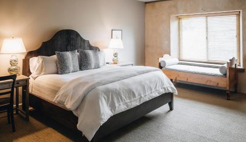 Superior King Room