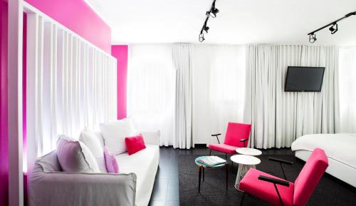 Large Suite