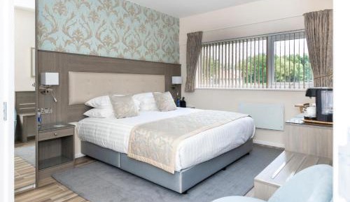 King Room with Lake View