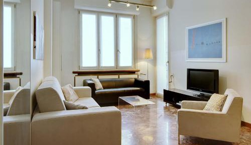 Large One-Bedroom Apartment
