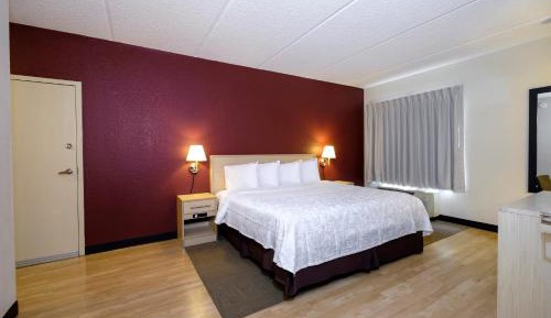 Two Room Suite with One King Bed Smoke Free