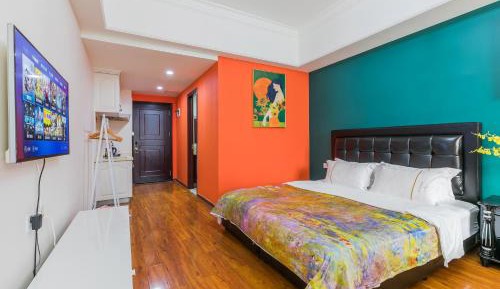 Apartment with Shower