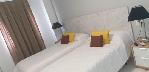 Twin Room with Private Bathroom