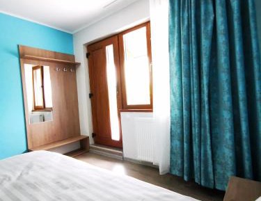 Double or Twin Room with Private Bathroom