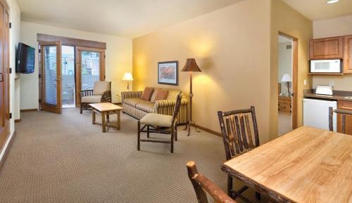 One-Bedroom Suite