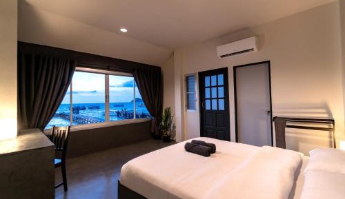 Deluxe Double Room with Sea View