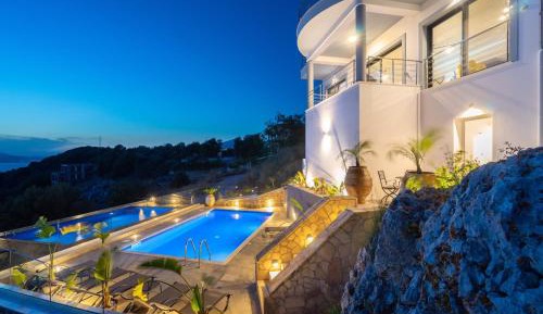 Villa with Sea View