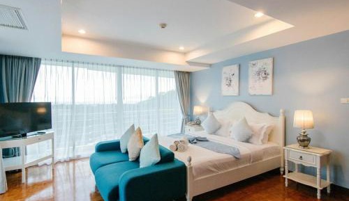 Deluxe Family Suite