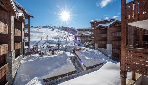 Double Room with bath and ski slope View