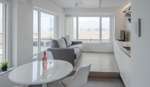 Studio Apartment with Sea View