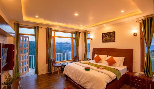 Deluxe Double Room with Balcony