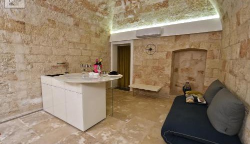 King Room with Spa Bath