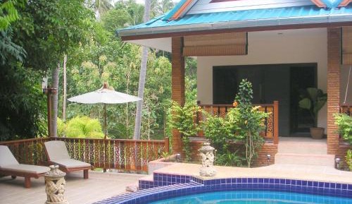 Poolside Bungalow 