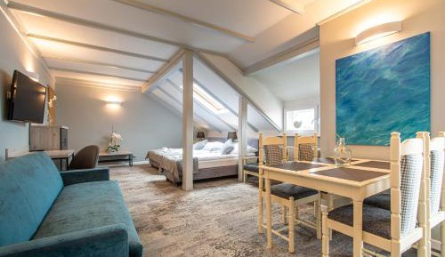 Studio Apartment