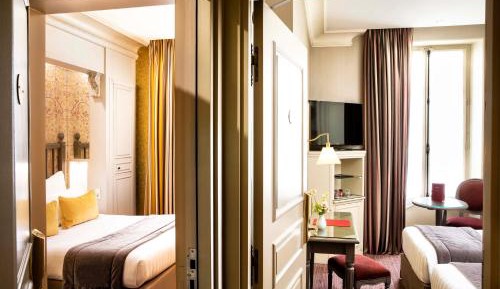 Classic Quadruple Room