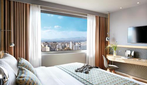 Executive Suite with City View