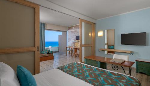 Superior Family Room with Sea View