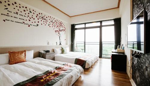 Deluxe Queen Room with Two Queen Beds