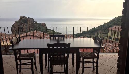 Studio Apartment with Sea View