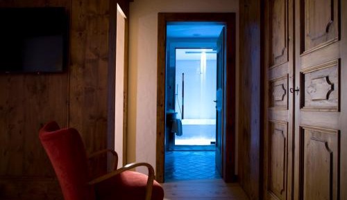 Deluxe Family Suite