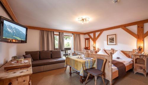 Basic Double Room with Garden View