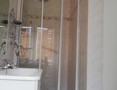 Double or Twin Room with Shower