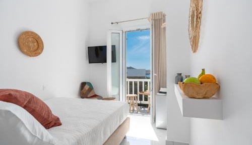Double Room with Balcony and Sea View