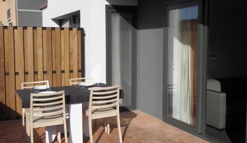 One-Bedroom Apartment with Terrace