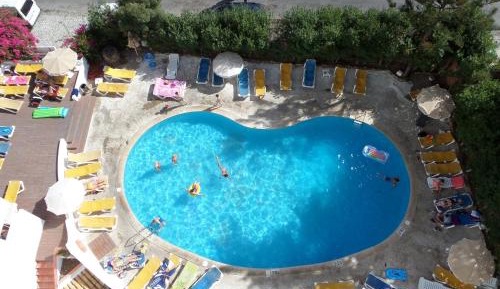 One-Bedroom Apartment with Pool or Sea View  (2 Adults)