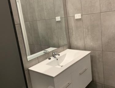 Single Room with Shared Bathroom