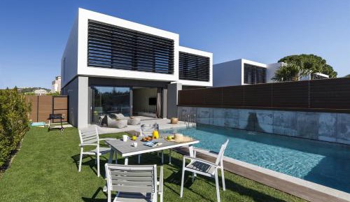 Three-Bedroom Villa with heated Private Pool