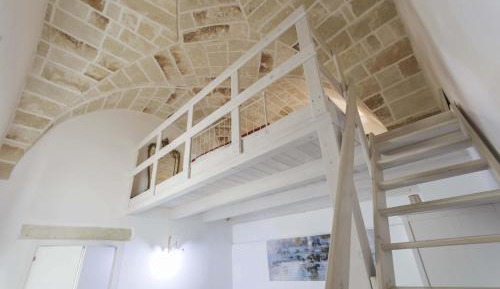 One-Bedroom Apartment - Split Level