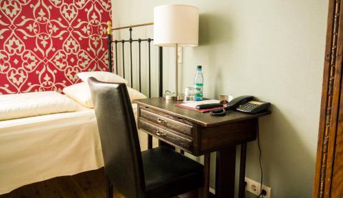 Classic Single Room