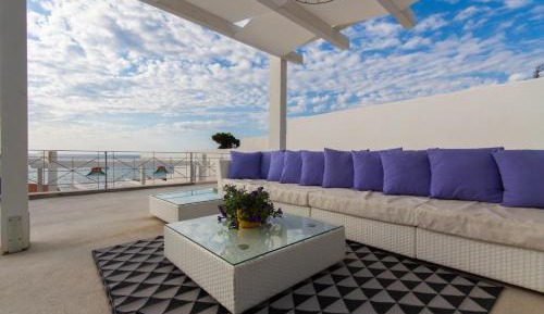 Villa with Sea View