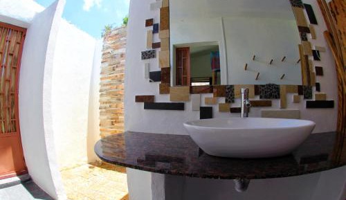 Deluxe Villa with Air Conditioning and Sea View